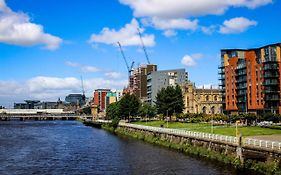 Riverview Apartments Glasgow